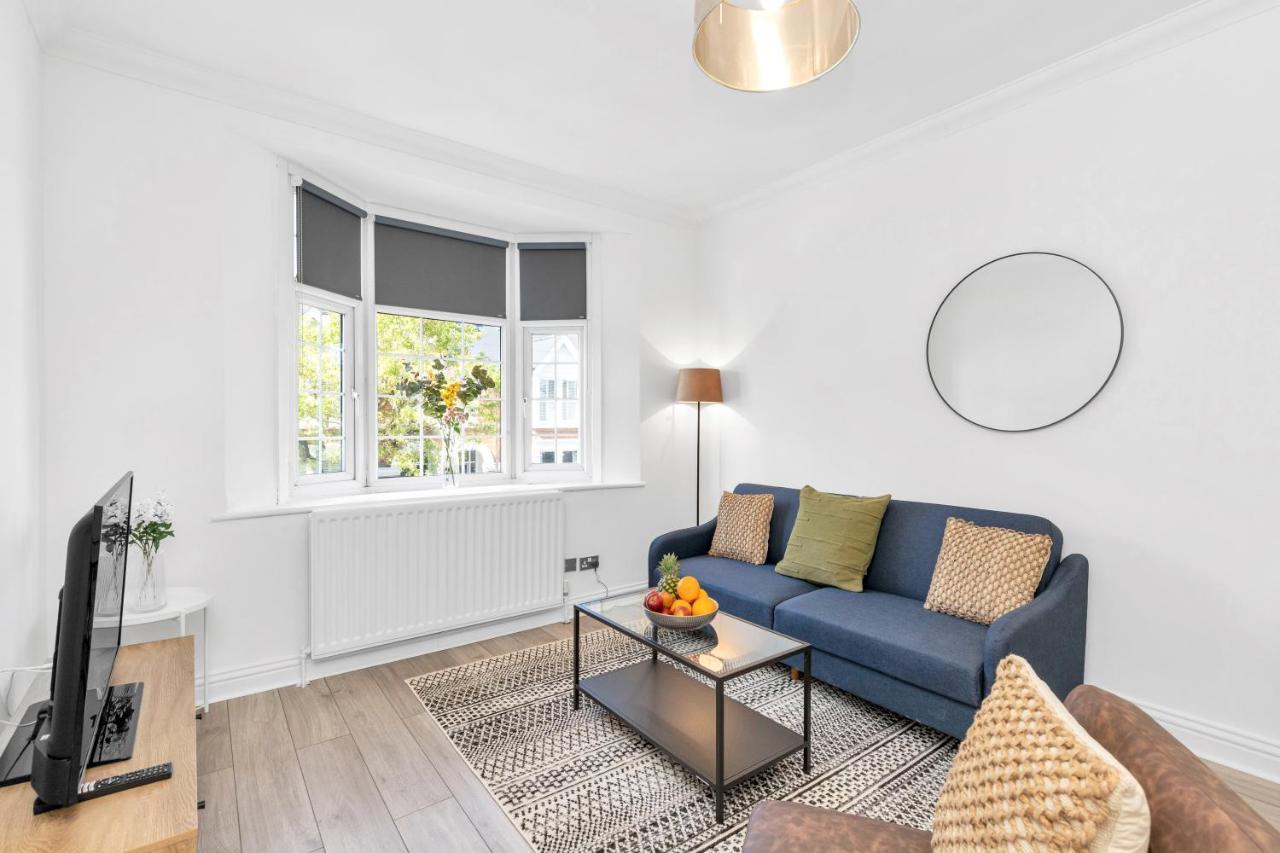 Modern Two Bedroom Apartment With Free Parking! Londýn Exteriér fotografie